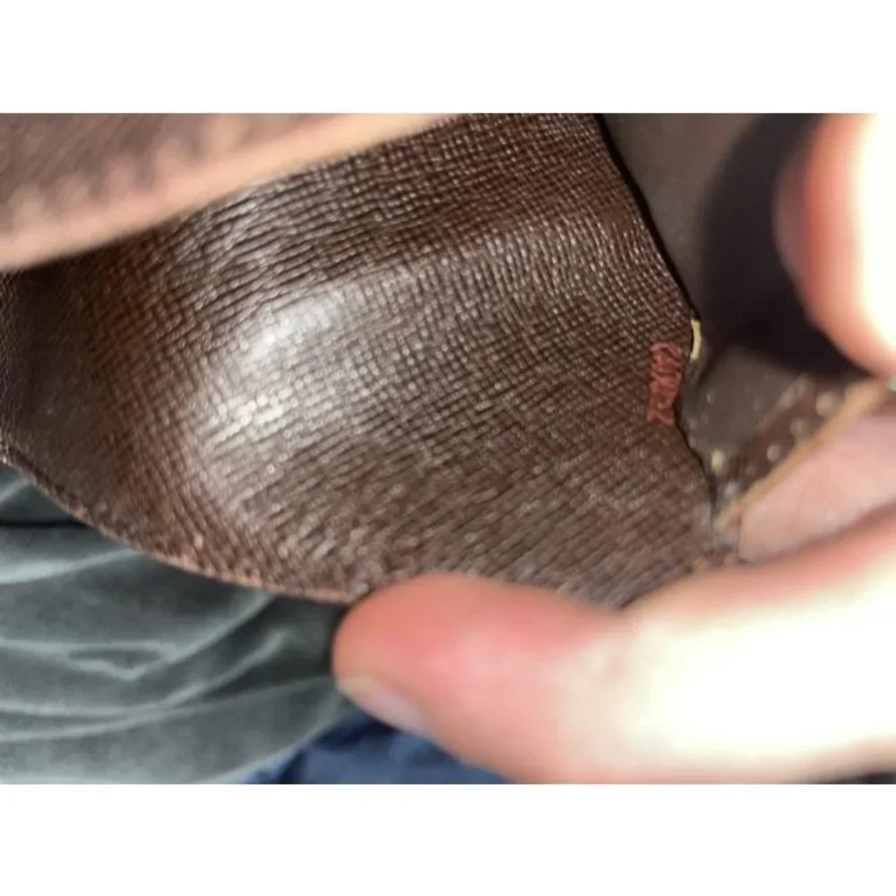 AUTHENTIC Louis Vuitton Brown Damier Ebene Compact Zip Wallet